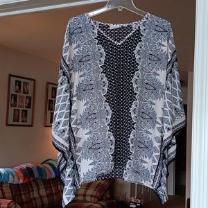 V neck top in bandana print